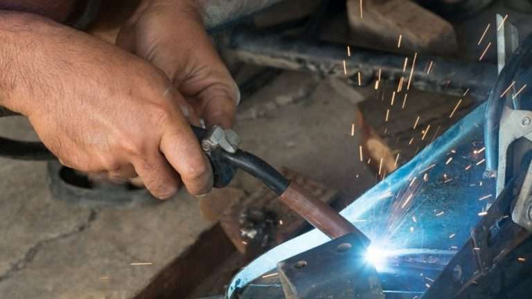 Can Welding Give You a Tan or Sunburn  – Complete Guide